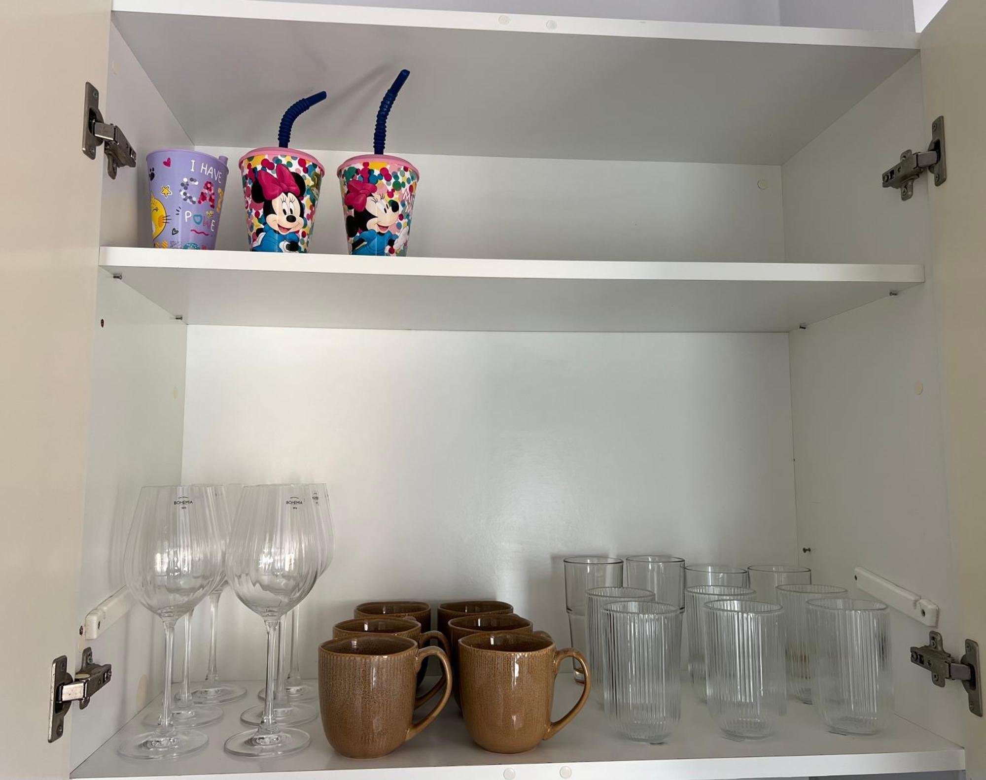 Iris Village Grand Apartment 파포스 외부 사진
